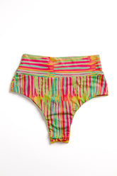 NATALIA HOT DELTA COM COS