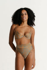 SIMONE HOT DELTA COM COS