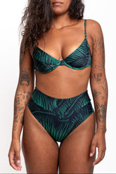 TAUANE HOT DELTA COM COS