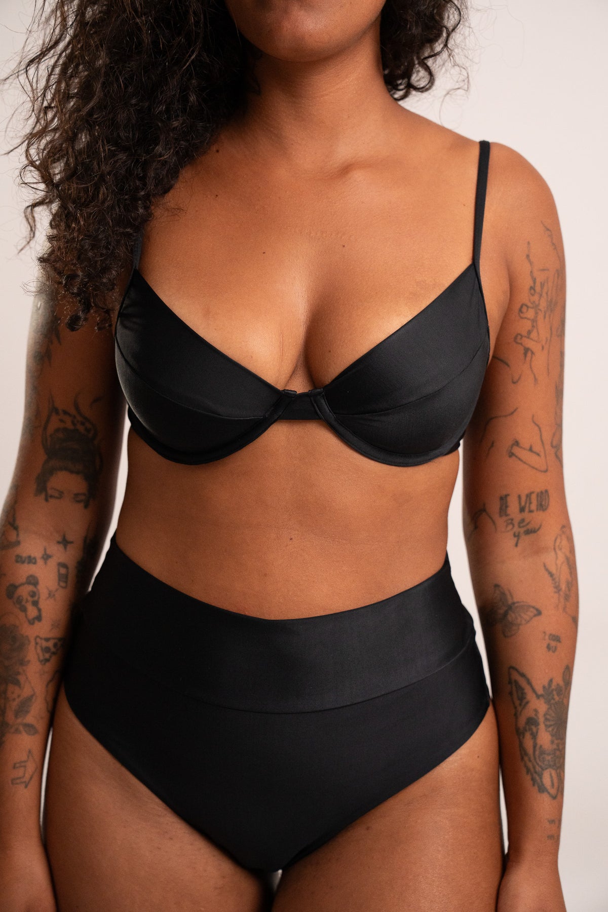 Preto Brilho Calcinha Hot Delta com Cos